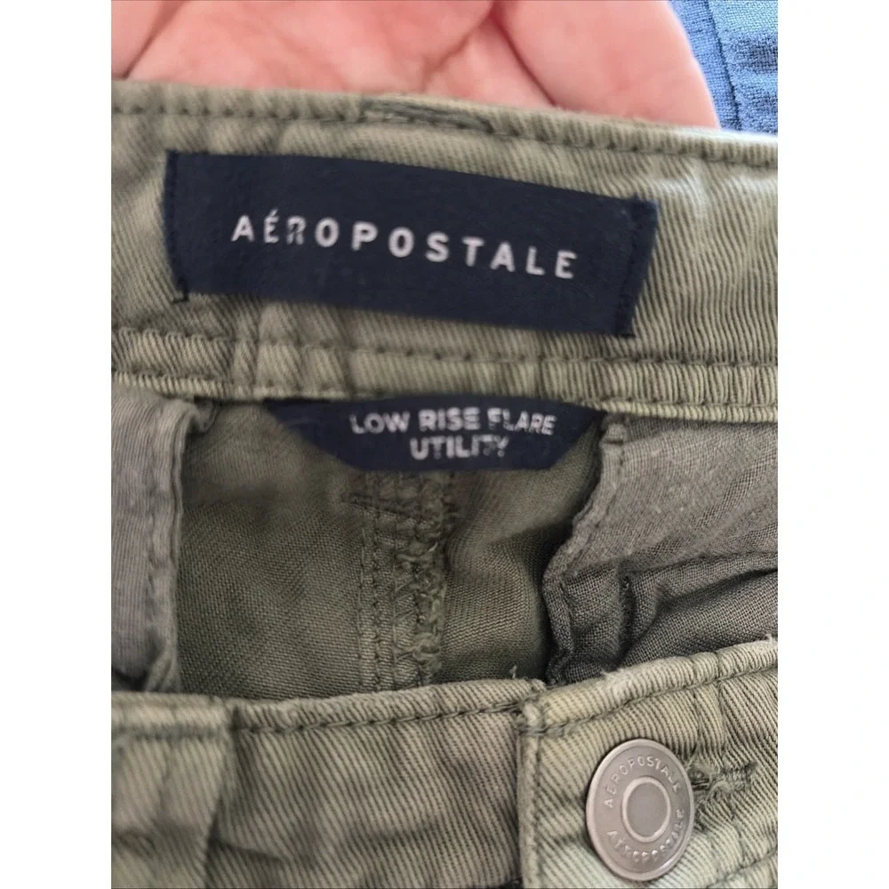 Aeropostale Low Rise Flare Utility Cargo Pants Womens Size 0 Olive Green Cotton - Picture 4 of 5